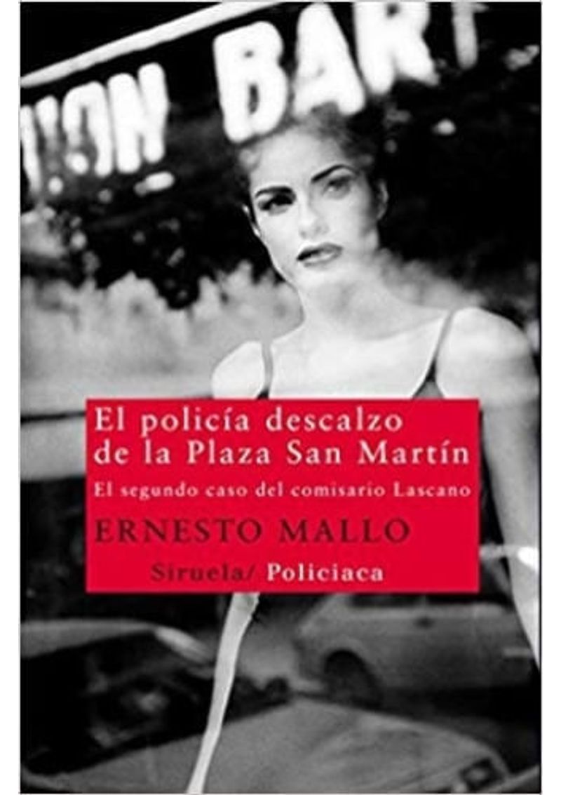 EL-POLICIA-DESCALZO-DE-LA-PLAZA-SAN-MARTIN